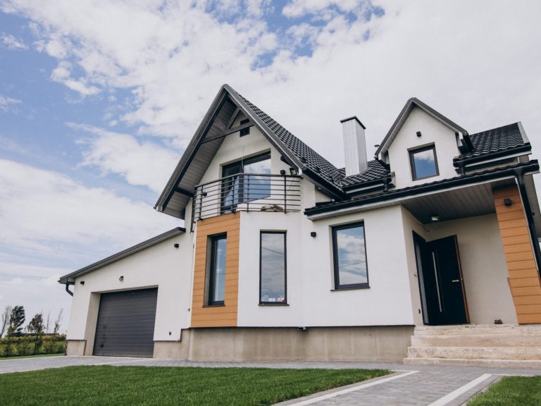How to Save on Homeowners Insurance