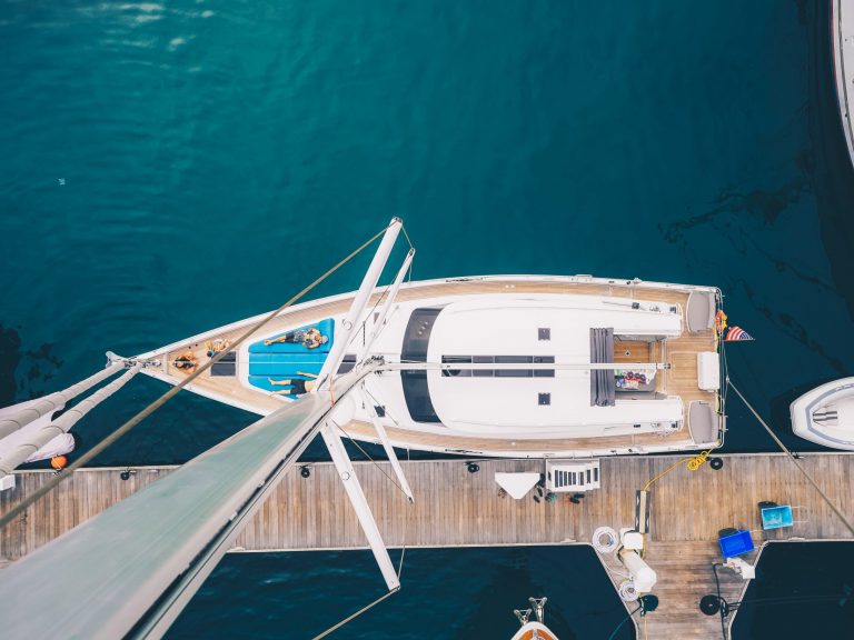 boat-wirestock Boat seen from above.